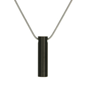 J8002 – Necklace – Cylinder – Onyx