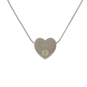 J8033 – Necklace – Paw Prints – Heart – Pewter